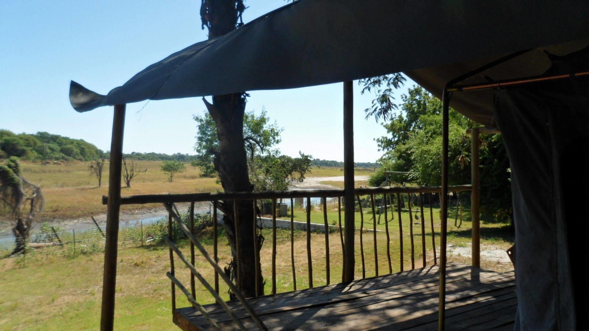 Okavango River Lodge ماون المظهر الخارجي الصورة